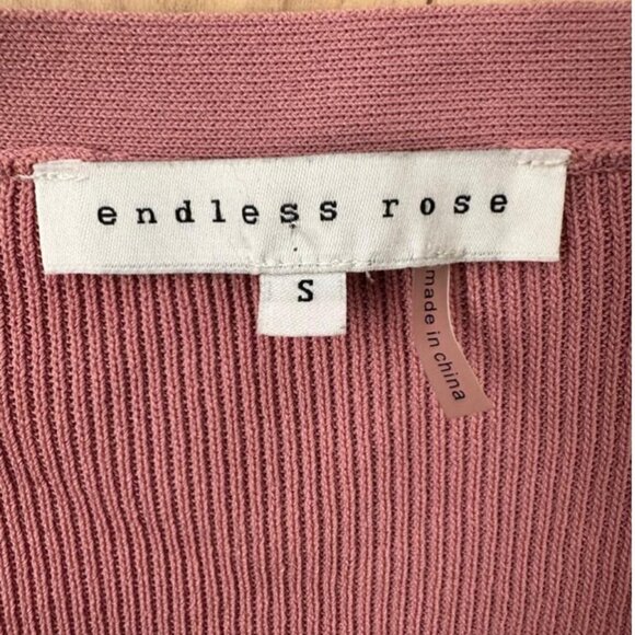 Endless Rose knit cardigan and matching cropped tank - Picture 5 of 8